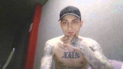 Tattooboy_19 webcam model stream image