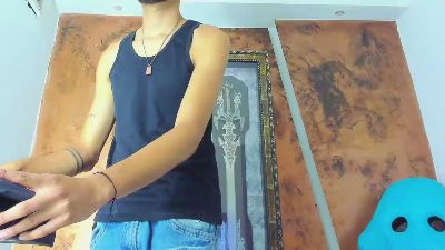 Lucas_hot_20 webcam cam4 model stream image