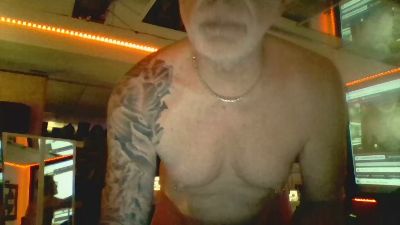 QcFF webcam cam4 model stream image