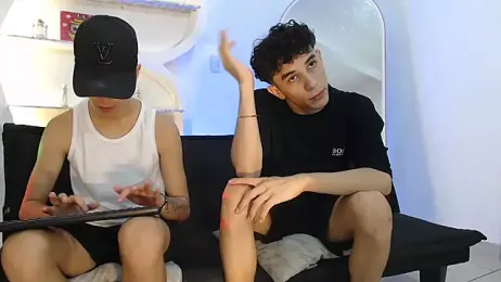 THREE_GUYS_HOT webcam model stream image