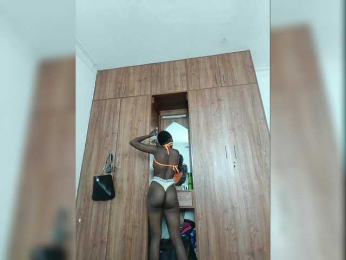 Petiteebony webcam model stream image