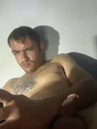 Spun_Clouds webcam model stream image