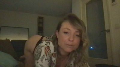 Evains1333 webcam model stream image