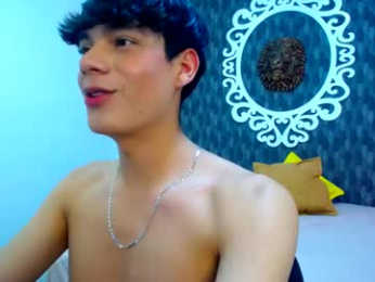 isaac_kurtt webcam model stream image