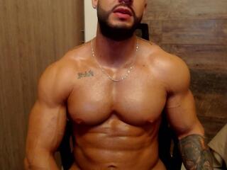 Connor Heat webcam model stream image