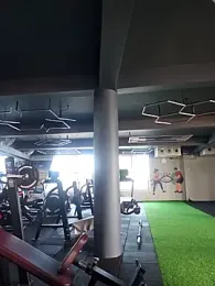 Rabi_BULKBEAST webcam stripchat model stream image