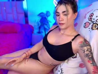 sweetlune webcam chaturbate model stream image