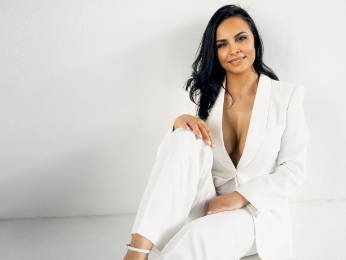 AngelinaKunis webcam model stream image