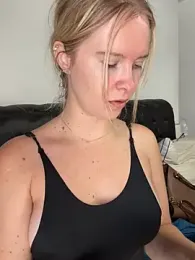 Ellie-rosee webcam model stream image