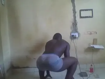 UsTwo_ webcam model stream image