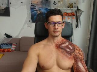 Brutus K webcam flirt4free model stream image