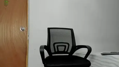 andrew_rose_ webcam model stream image