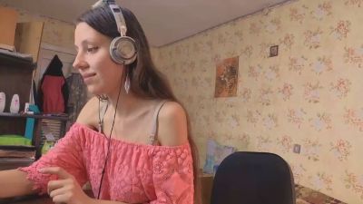 RoxannAbes webcam model stream image