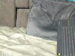 Michell Levi webcam model stream image