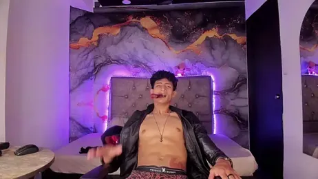 MaxiimoRomano_ webcam model stream image