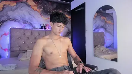 MaxiimoRomano_ webcam model stream image