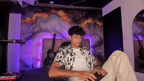 MaxiimoRomano_ webcam stripchat model stream image