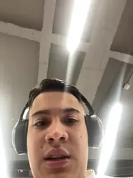 OliverTabordaa webcam model stream image