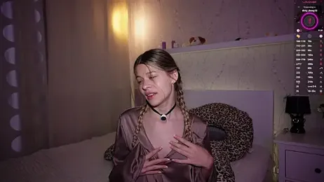 AnneVerity webcam model stream image