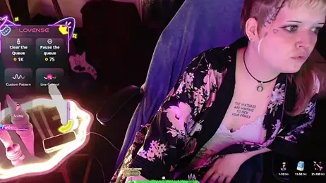 luna_luxx13 webcam model stream image