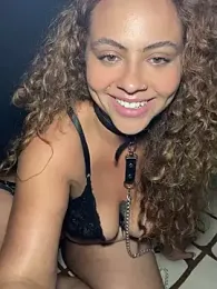 Chloe_Leaozinho webcam stripchat model stream image