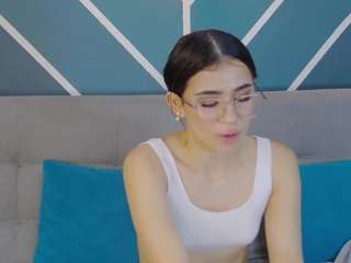 arii-moon webcam camsoda model stream image