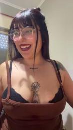 Lareyni26 webcam model stream image