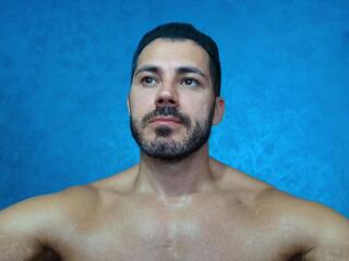 Cutler Q webcam flirt4free model stream image