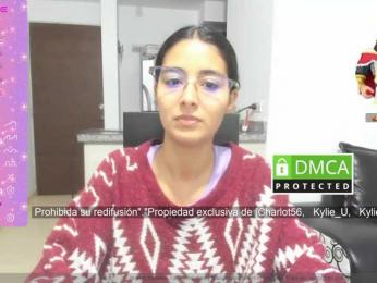 kylieloved22 webcam model stream image