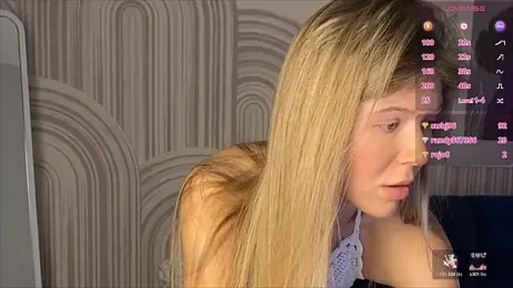 viviann_evans webcam stripchat model stream image