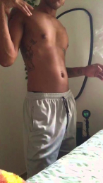 elvisnaomorreu webcam model stream image