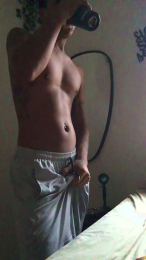 elvisnaomorreu webcam model stream image