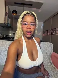 Sweet-Jade webcam model stream image