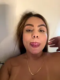 valeria2019hot webcam model stream image