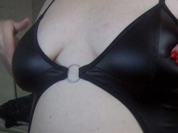 Ida-Davis webcam bongacams model stream image