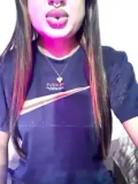 Cutie-Whiskey1 webcam model stream image