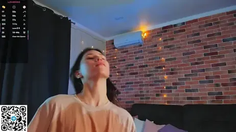 EmiliDen webcam model stream image