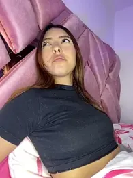 Melody_rouxxx webcam model stream image