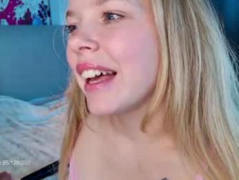 milly_shy webcam model stream image