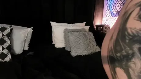 Adeelinee webcam model stream image