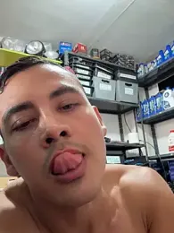 Paul22cm- webcam model stream image