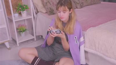 ElishaKebort webcam model stream image