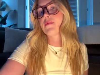 lilpinkbean webcam chaturbate model stream image