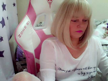 ChristieRoses webcam model stream image