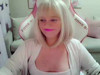 ChristieRoses webcam model stream image