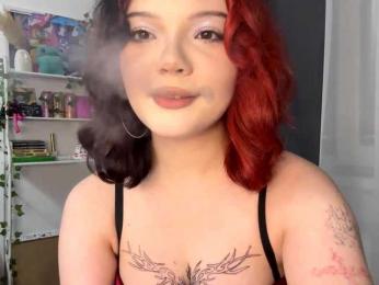 PhiaMoon webcam model stream image