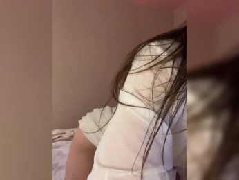 Girlaa webcam bongacams model stream image