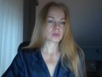 BlondaTina webcam model stream image