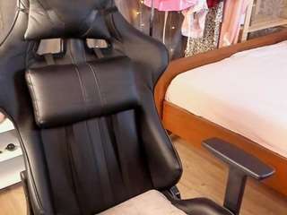 michelmomsen webcam model stream image