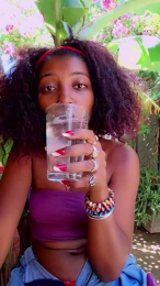 MaevaFrenchy webcam model stream image